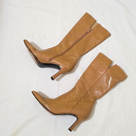 Stuart Weitzman kitten heel boots size 7.5 - Picture 1 of 11